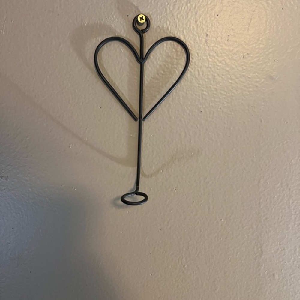Vintage Heart Shaped Wire Wall Mount Coat Towel Rack Hook